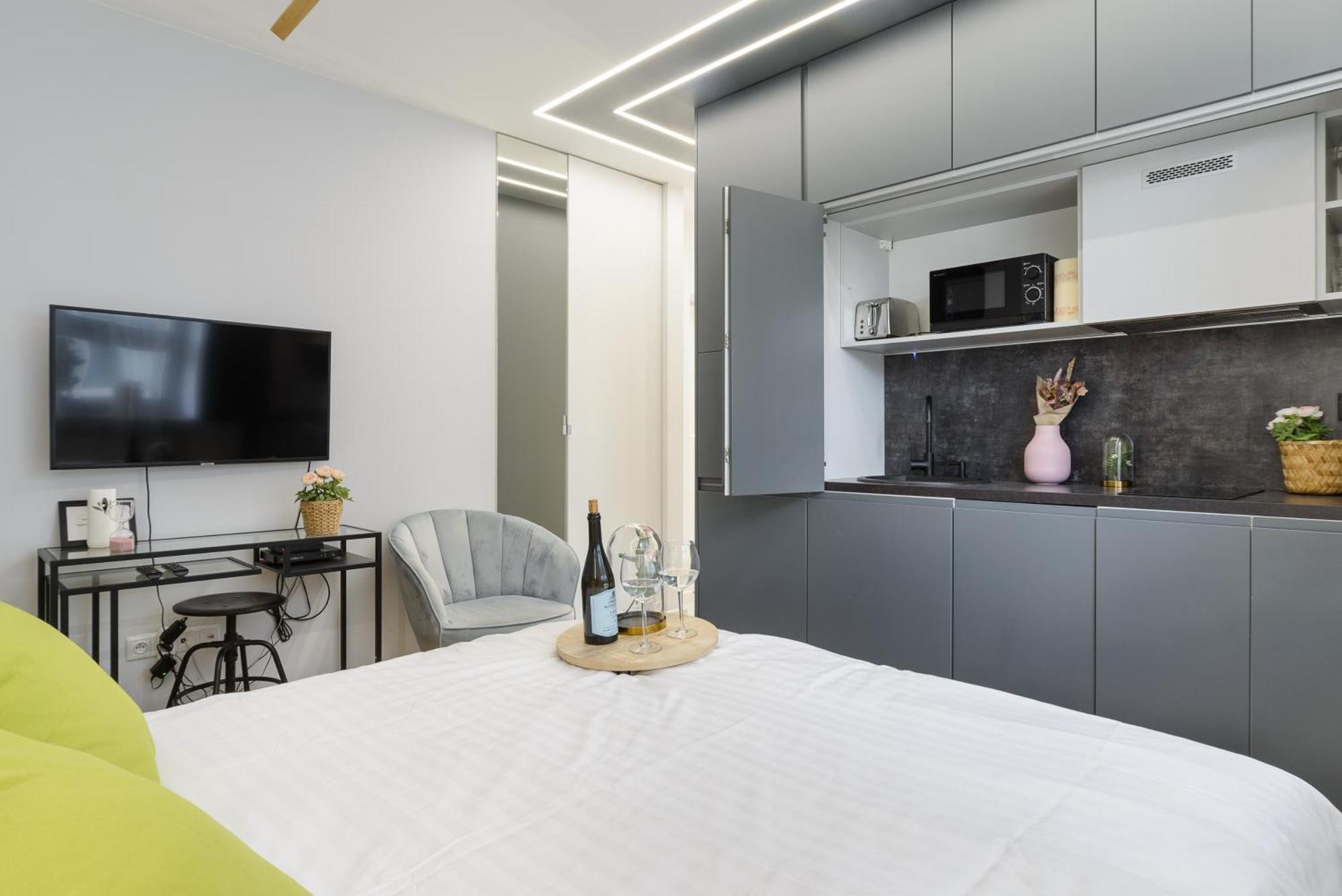 Lumina Cozy Studio In Center Варшава Екстериор снимка