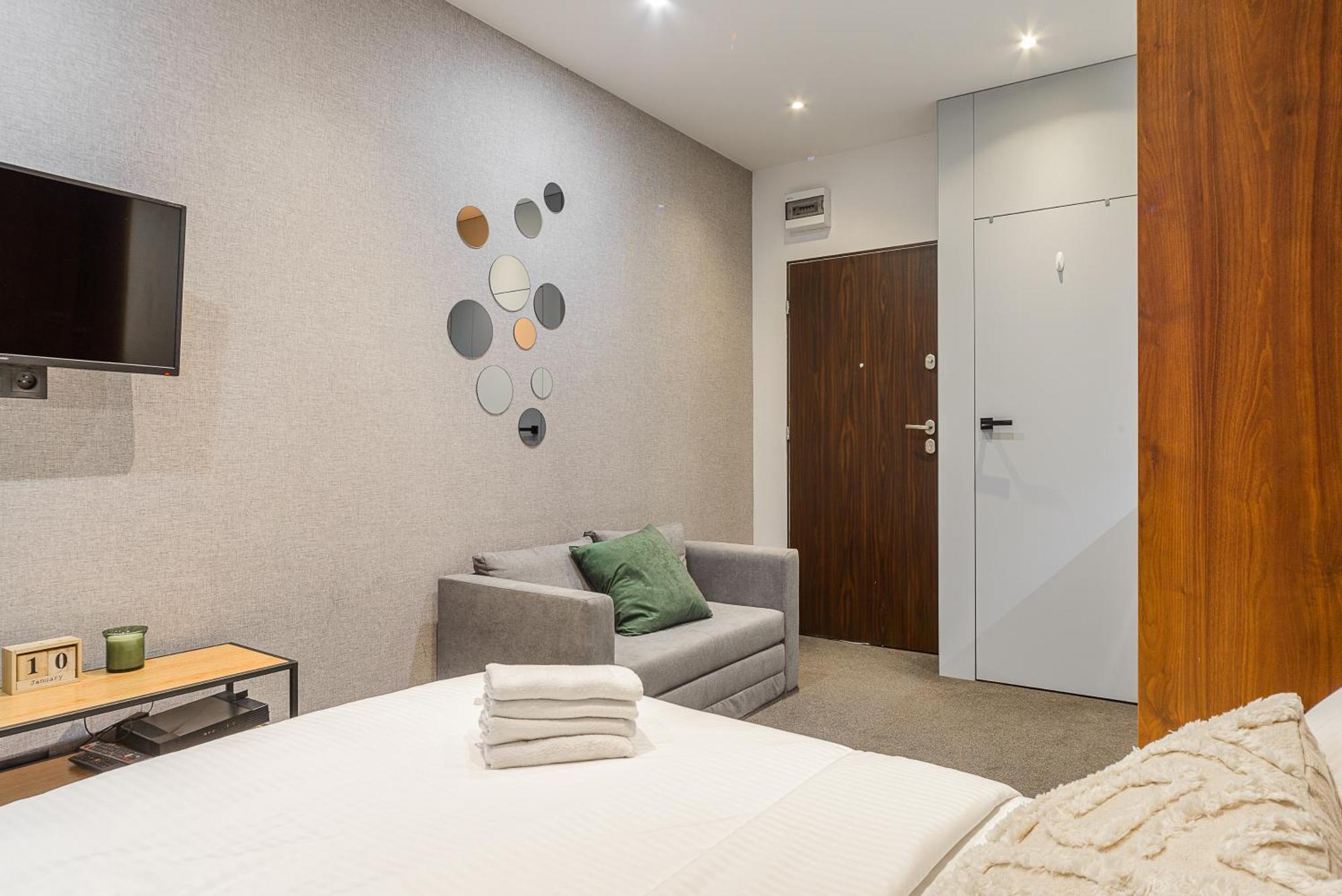 Lumina Cozy Studio In Center Варшава Екстериор снимка